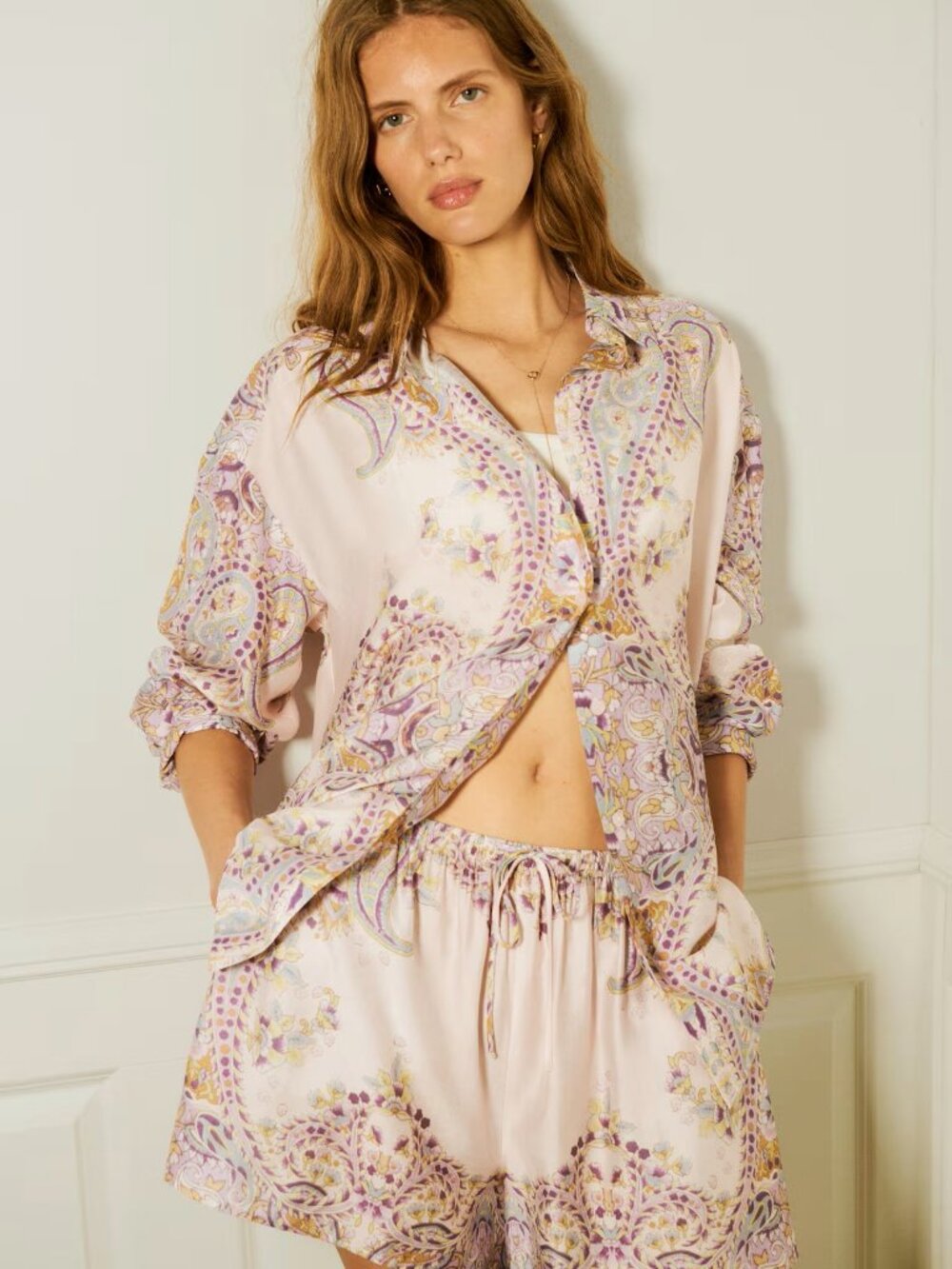 H and M Oversized Shirt Large Light pink/paisley